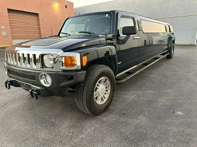 Hummer H2 Stretch Limo